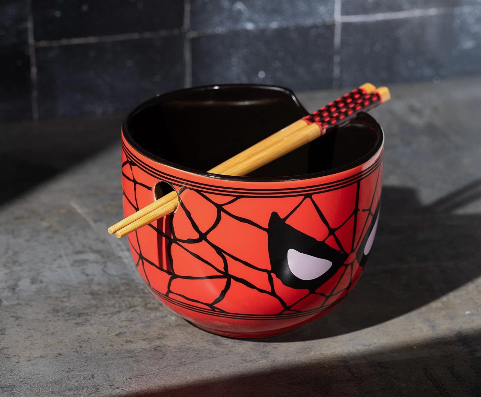 Marvel Spider-Man Face 20-Ounce Ramen Bowl and Chopstick Set